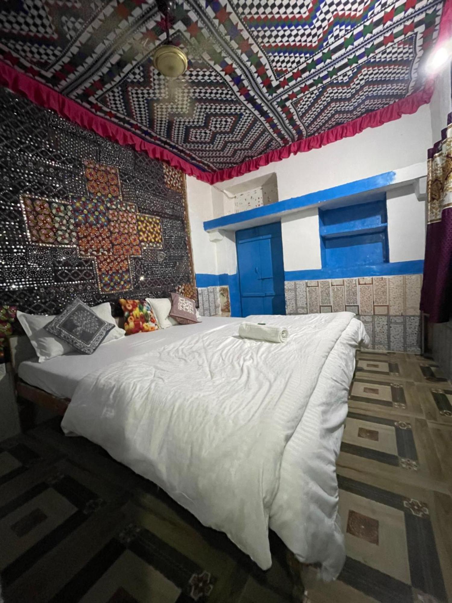 Mirvana Guest House & Camel Safari ジャイサルメール エクステリア 写真